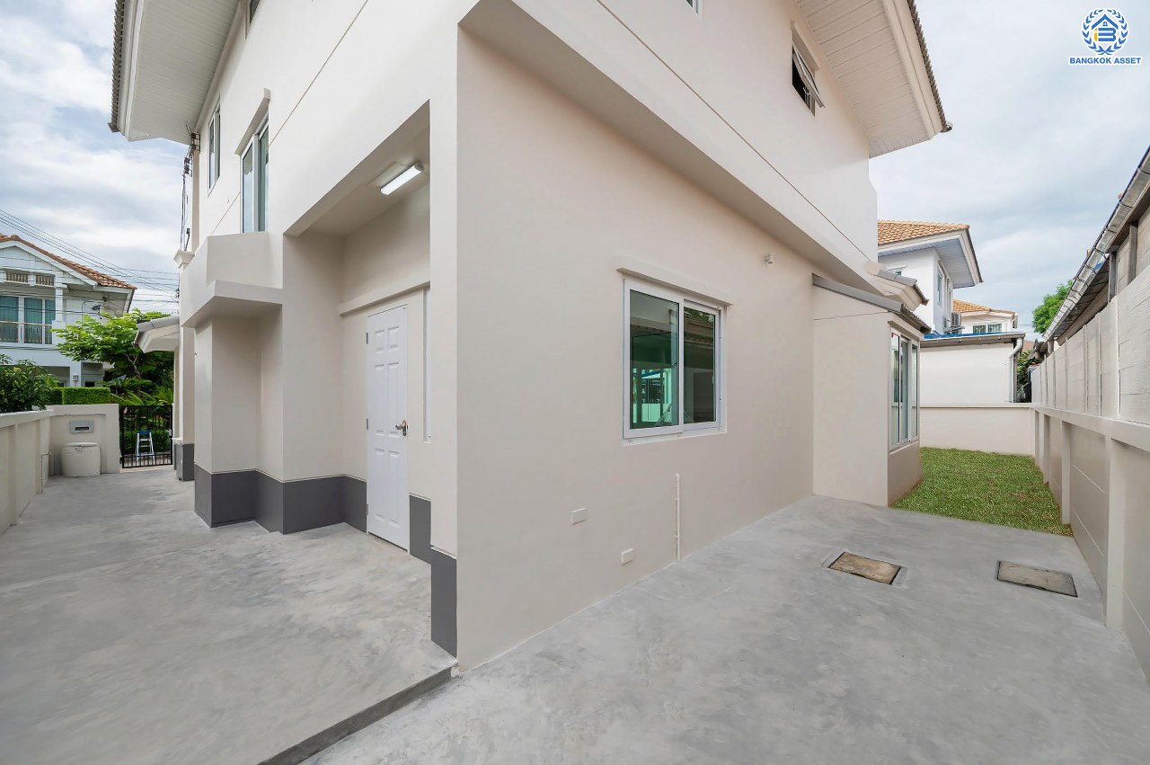 บ้านมือสองตกแต่งใหม่ โครงการ เพอร์เฟคเพลส1 ราชพฤกษ์ คุณภาพแบรนด์ Property Perfect เนื้อที่ 63.7 ตร.ว. พื้นที่ใช้สอย 122 ตร.ม. ตอบโจทย์ทุกการอยู่อาศัย ฟังก์ชัน 3 ห้องนอน 3 ห้องน้ำ 2 ที่จอดรถ บนทำเลติดถนนราชพฤกษ์ ใกล้วงเวียนพระราม5 รถไฟฟ้าสายสีม่วง "สถานีบางรักน้อยท่าอิฐ" และจุดขึ้นทางด่วน "กาญจนาภิเษก"